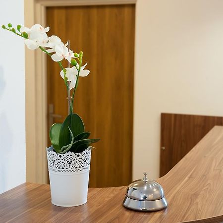Bed and Breakfast Patra Varsovia Exterior foto